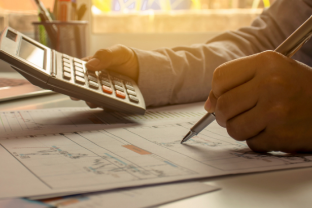 Elias Assum Sabbag Junior ensina como o planejamento financeiro faz seu dinheiro render mais.