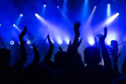 Roberto Carlos confirma show em Praia Grande e agita o litoral paulista